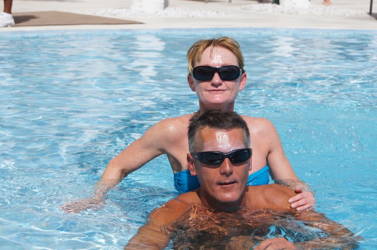 She Jane, he Robert