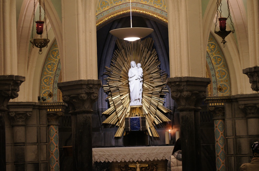 Notre Dame de Lourdes