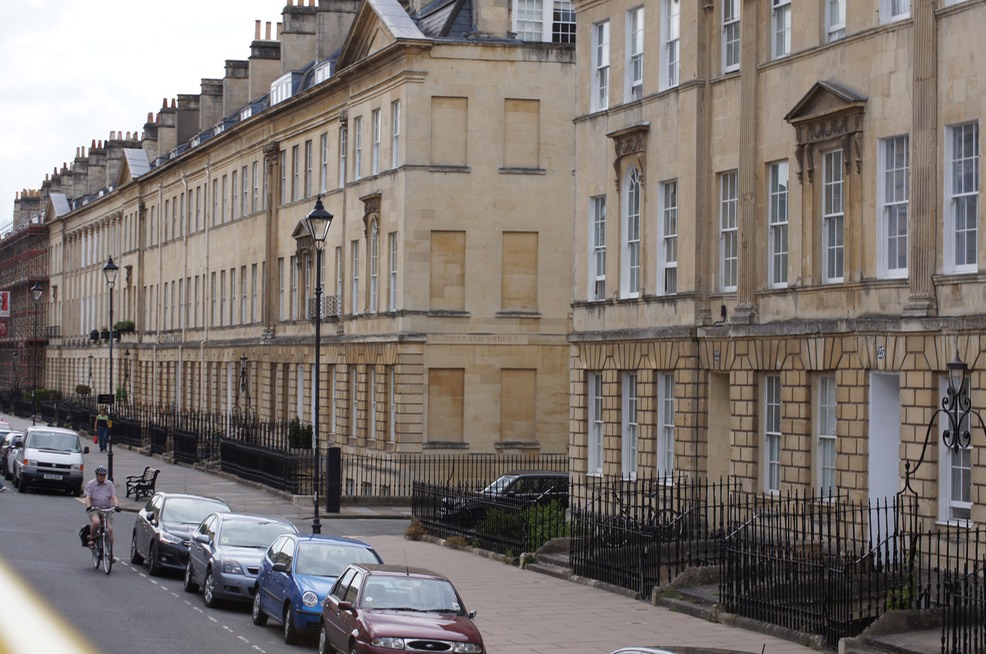 Queen Anne fronts and Sally Ann backs